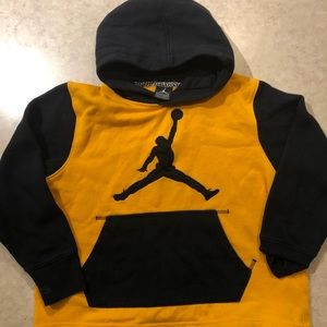 Jordan Brand boys M 10-12 yellow/black hoodie